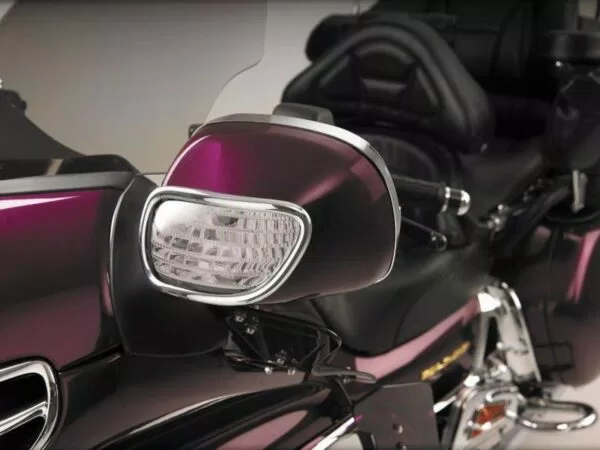 Show Chrome Accessories クリアレンズターンシグナルライト（ホンダ GL1800 ゴールドウィング用、品番52-733）