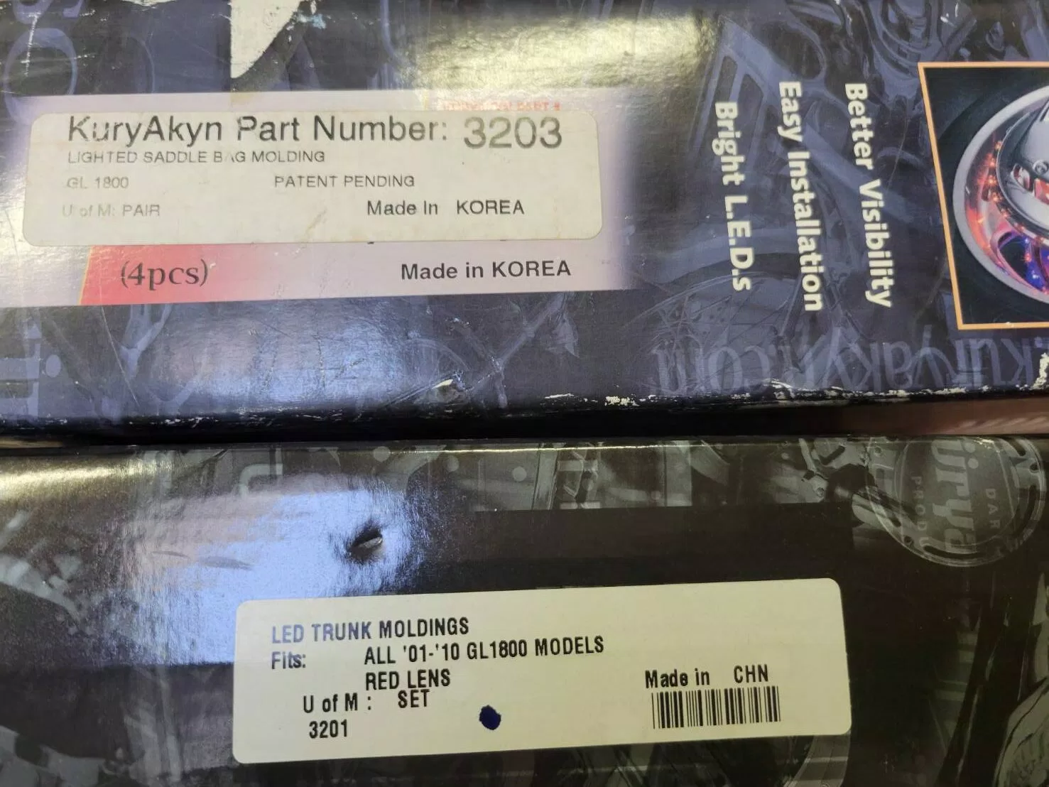 Kuryakyn LEDトランクモールディング(ホンダ GL1800 ゴールドウィング用、品番3201) - 画像 (4)