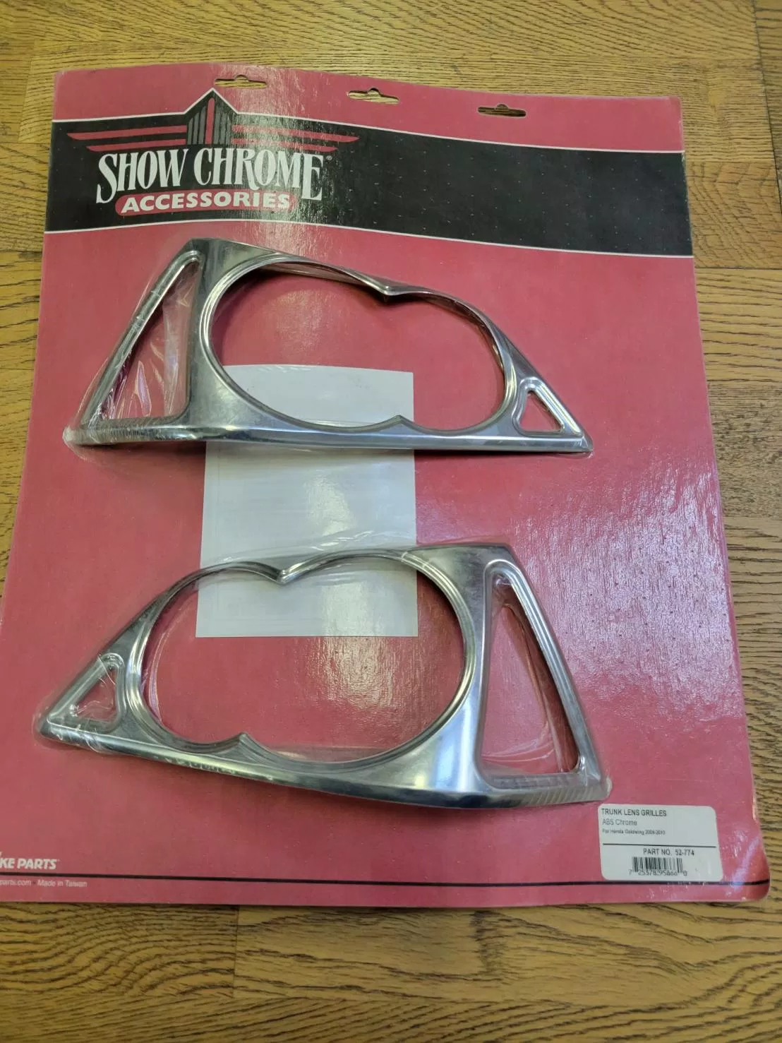 Show Chrome 52-774 Trunk Lens Grilles for Honda GL1800 Gold Wing - Image 3