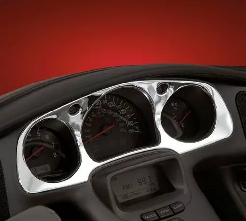 Show Chrome Accessories インストゥルメントアクセント（ホンダ GL1800 ゴールドウィング用、品番52-647）